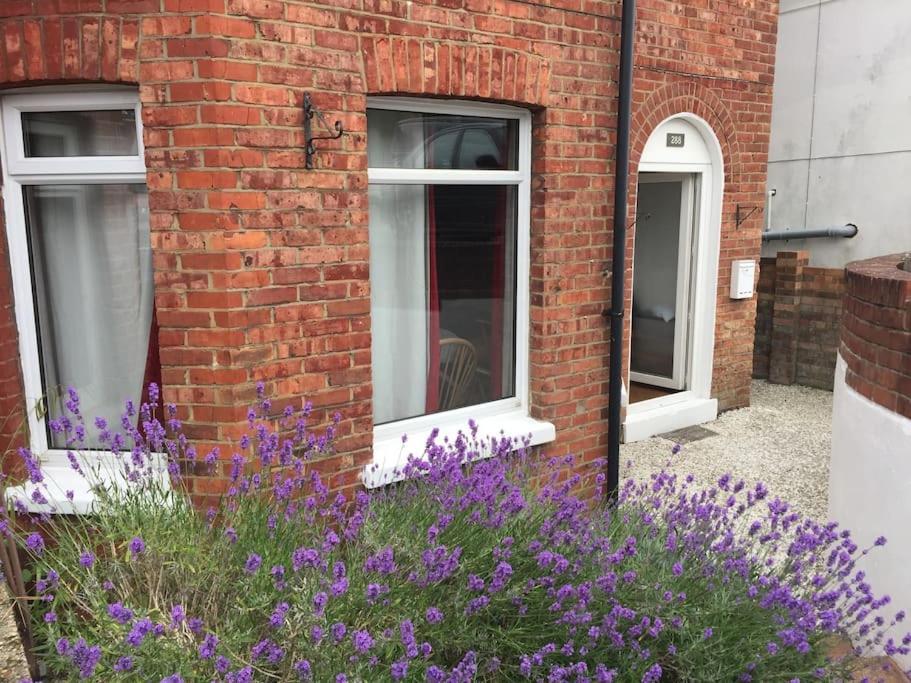 Spacious 5 Large Bedroom Victorian House - Beach 2 Miles Poole Bagian luar foto