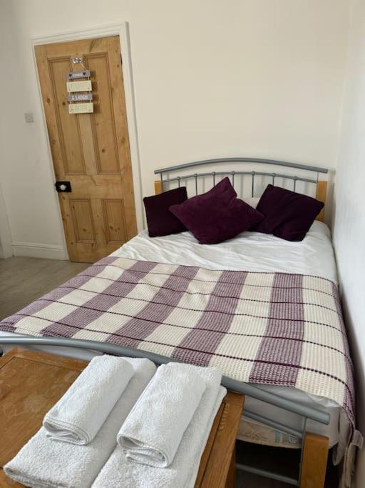 Spacious 5 Large Bedroom Victorian House - Beach 2 Miles Poole Bagian luar foto