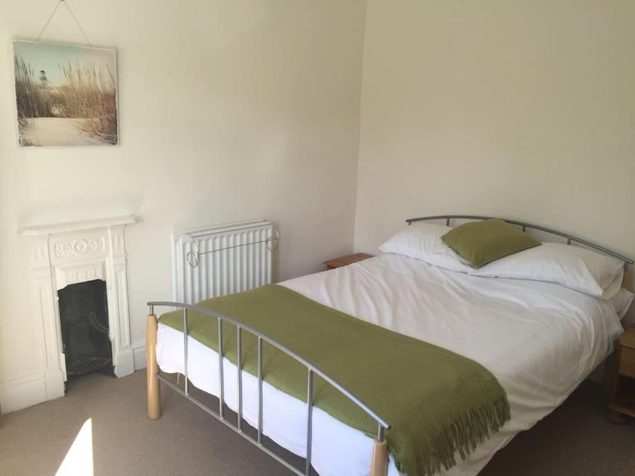 Spacious 5 Large Bedroom Victorian House - Beach 2 Miles Poole Bagian luar foto