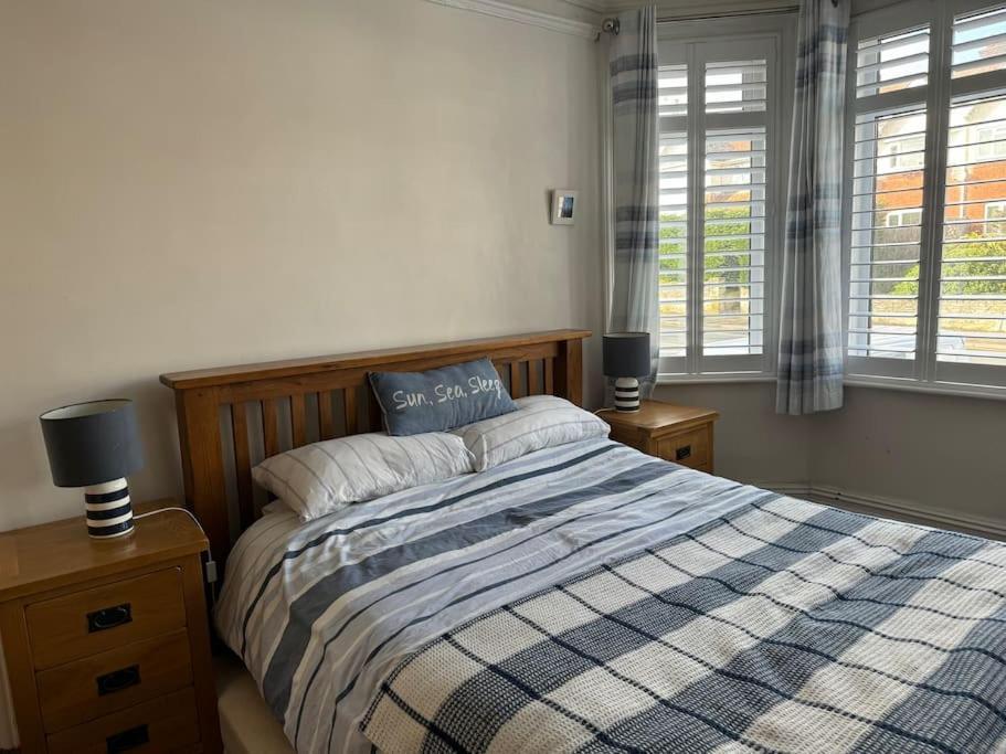 Spacious 5 Large Bedroom Victorian House - Beach 2 Miles Poole Bagian luar foto